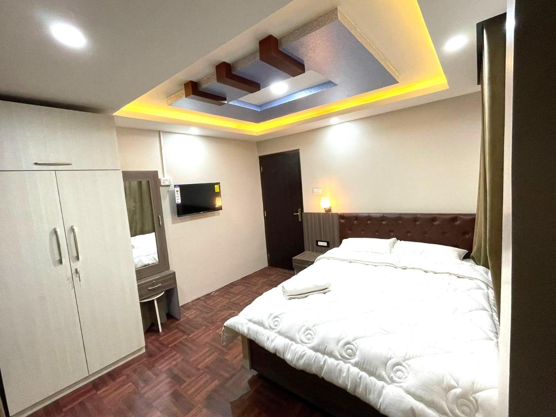 Applewood Inn Катманду Экстерьер фото